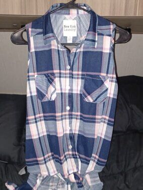 New York Laundry Size medium Sleeveless